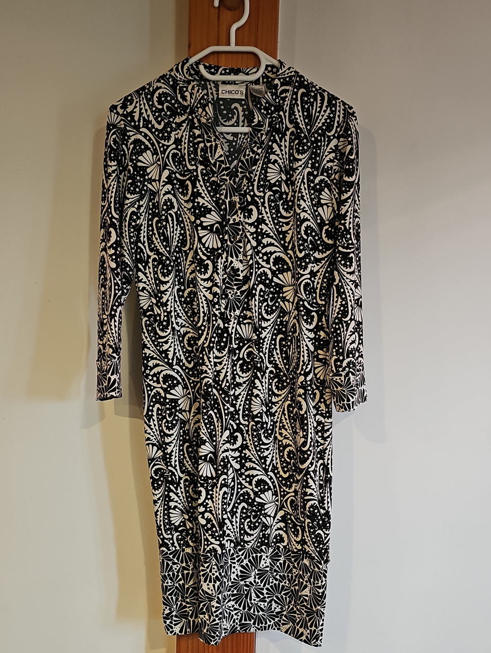 Chico's Black and White Paisley-Pattern Long Sleeve Dress